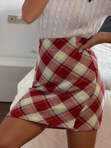 Livesso 女士格子迷你裙，休闲又青春 - 紅色 - 查看 4