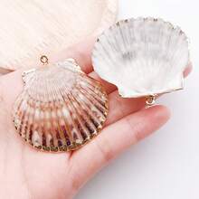 2个贝壳吊坠，散装贝壳吊坠，大号镀金天然白色海螺贝壳，海洋沙滩吊坠，用于珠宝制作，女士DIY项链耳环工艺品