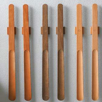 1 Piece Of 55CM Long-Handled Wooden Shoe Horn, Magnetic Shoe Horn, Long Shoe Horn Spoon, It Is Easier To Put On Shoes, High-End Household Long-Handled Shoe Horn, Shoe Horn For Pregnant Women And The Elderly, Super Long Handle To Put On Shoes Without Bending Over 55CM Long Handle Wooden Shoehorn Magnetic Shoehorn Long Spoon Horn For Shoes Wearing Shoes Holder Easier