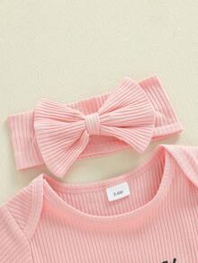 Mono de manga corta para niña con estampado de béisbol y letras, cuello redondo acanalado y diadema con lazo - Rosa intenso - Ver 3