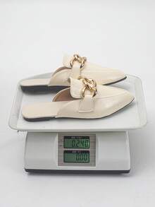 女士平底拖鞋,尺码 35-45,优雅纯色平底鞋,饰有金属链条,舒适易穿,适合办公室和户外穿着,春秋新款百搭米色 PU 皮乐福鞋/穆勒鞋 - 米色PU - 查看 10