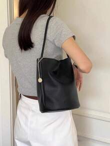 2025 Summer New Soft Leather Vegetable Basket Bag, Unique Shoulder Bag, Commuter Bag, Retro Bucket Bag, Fashion Versatile Handbag & Shoulder Bag For Women, Large Capacity Stylish Underarm Bag, Soft Leather Simple Bucket Bag, Fashion Versatile Women Shoulder Bag, Unique Soft Leather Bucket Bag, Summer Versatile Commuter Shoulder Bag, Women Large Capacity Cylindrical Underarm Bag - Multicolor - View 5