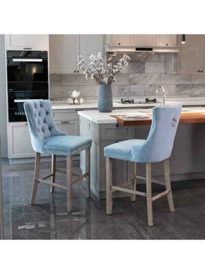 Moderne Fluwelen Upholstered Bar Stool Buttoned Suede Wooden Tafel Legs, Chrome Studded Head Chair, Stool, Set Of Two (Light Blue), DE2002LB