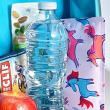 Fit & Fresh Cool Coolers by Paquete de 2 Unidades de Hielo Suave, Nailon elástico Flexible, Bolsas de Hielo Reutilizables para loncheras y enfriadores, Rayas de Unicornio(Rayas Uniorn) - Multicolor - Ver 4