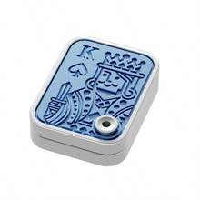 Pendentif de pièce de monnaie à gifler les cartes à jouer, jouet EDC, son de gifle à bouton-poussoir anti-stress, jouet à presser pour soulager le stress comme un chat qui griffe, convient pour les cadeaux de Noël, les cadeaux de fête à thème, s'adapte aux sacs cadeaux, couleur et style aléatoires. - Multicolore - Voir 7