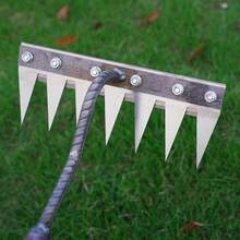 Iron Rake for Gardening and WeedingIronrake The Heavy-Duty Iron Weeding Rake Carbon Steel Garden Weeding Rakes 6ToothGarden Rakes - 6 dientes - Ver 5