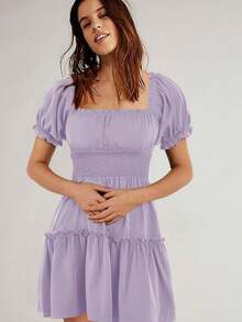 Vestido corto de verano con escote cuadrado, mangas cortas y volantes, estilo boho floral y smock para mujer - Púrpura malva - Ver 2