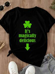 Its Magically Delicious St Patrick Day Shirt With Clover Design Green Text And Arrow For Women Men Unisex Casual T-Shirt Festive Irish Holiday Wear Comfortable Cotton Top For Saint Patricks Day Celebration - 黑色 - 查看 3