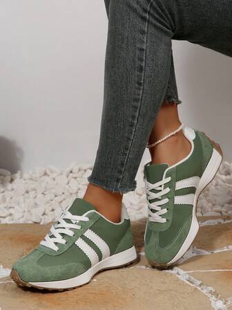 Gröna mångsidiga vardagsskor för kvinnor, moderiktiga snörskor, bekväma skor, löparskor, året runt