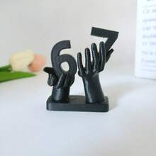 1pc Funny Holding Brain Math 67 Statue Figurine, Creative Personalized Number 67 Sculpture, Holding Design Decor, Unique Desk Decoration, Suitable For Living Room, Bedroom, Study, Perfect Gift, Collectible - Multicolor - View 9