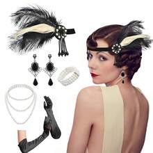 1920 年代轻佻女郎全套！羽毛水钻头饰 + 几何水钻耳环 + 仿珍珠项链 + 白手套，沉浸式复古爵士派对魅力万圣节