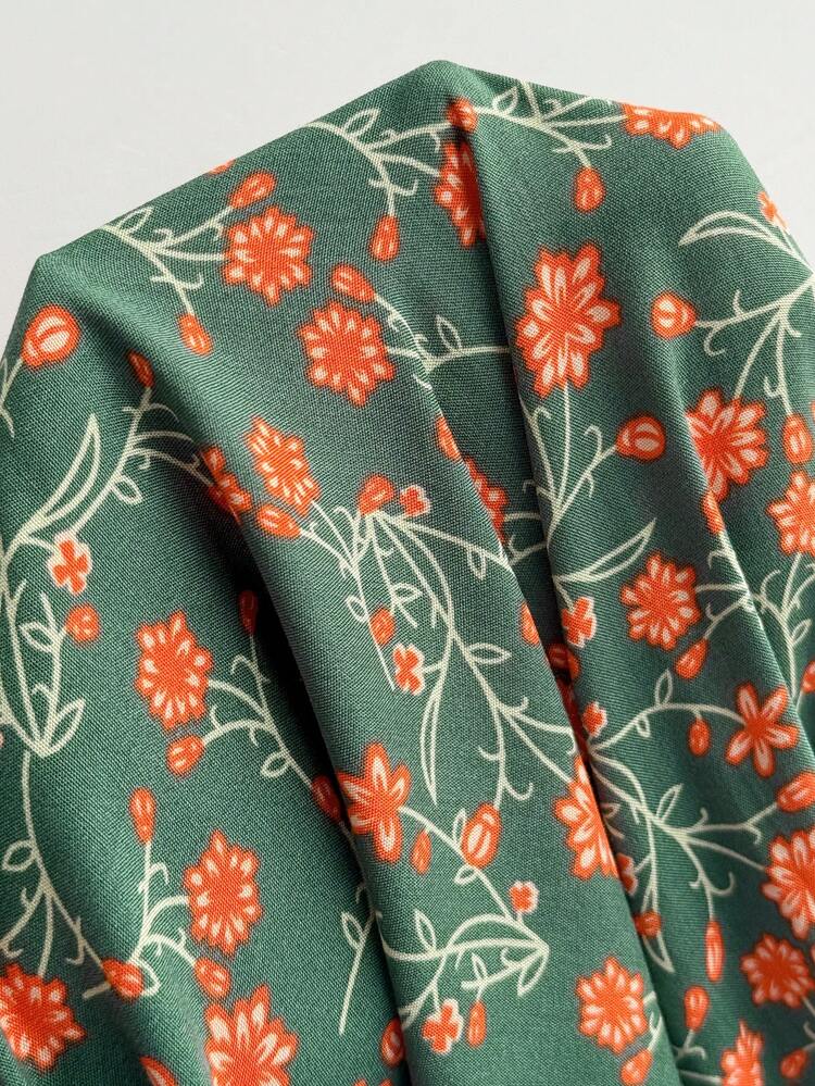 Rusttydustty Vestido Longo de Manga Longa com Decote em V, Babados na Barra, Estampa Floral e Recortes, Adequado para o Dia dos Namorados, Uso em Festa de Ano Novo - Verde - Visão 7