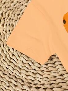 Set de 2 piezas de camiseta de manga corta con estampado de mariposa y corazón suave y pantalones con aspecto de mezclilla, informal y lindo para niñas, primavera/verano - Naranja - Ver 3