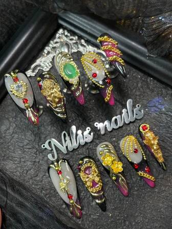 10-delars stiletto-nagelset, svart och aprikosfärgad nagelkonst, svart och lila fransk stil, handritat geometriskt mönster, 3D stereoskopisk ängel och kedja och hjärta och blomma och fjäril och stålkula och ädelstenar nageltillbehör, Y2k-stil bärbart nagelkonstset, lämpligt för kvinnor att bära dagliga fester (med: en bit gelélim och en friktionsremsa) nageltillbehör naglar