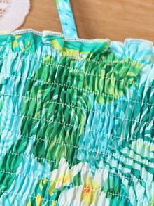 Bộ quần áo mùa hè cho bé gái, gồm áo hai dây in hình bướm và quần short phối lưới (2 món). - màu xanh lá - Xem 4