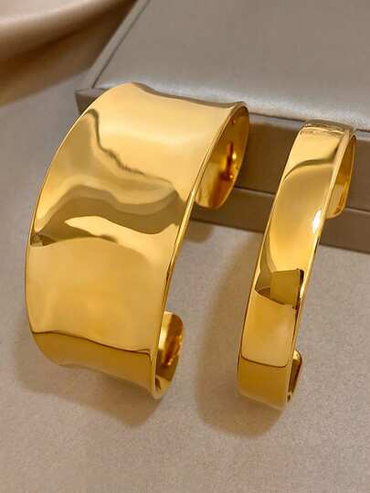 18K镀金不锈钢奢华几何宽手镯套装，女士佩戴于手腕，而非手臂。简约优雅珠宝，妈妈礼物，圣诞节、感恩节、万圣节、冬季珠宝，婚礼、锐舞派对/舞会/聚会/日常配饰，周年纪念日、情人节、波西米亚风珠宝、生日、伴娘礼物。