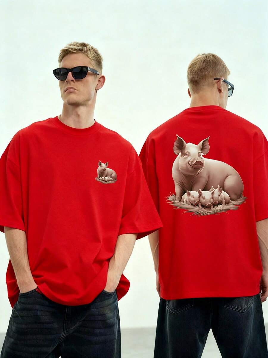 Artistic Portrait Of A Sow Resting Serenely Next To Three Piglets, Conveying A Sense Of Family Unity, Warmth, And Tenderness In A Rural Setting Full Of Life And Nature. Men's T-Shirt, 100% Cotton, With Double-Sided Print. - 紅色 - 查看 1