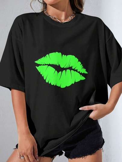 Camiseta de cuello redondo de algodón puro para mujeres, llamativo patrón de labios fluorescentes verdes, individual y atractiva.