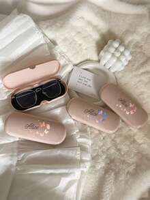 定制姓名眼镜盒，个性化太阳镜盒，定制硬壳眼镜盒，男女通用可定制眼镜盒，硬质太阳镜盒，生日礼物，周年纪念，旅行，便携防压，送给他/她，男朋友，女朋友，家人，学生，上班族，祖父母，学校，家庭，工作场所，定制眼镜配件，复古服饰 - 彩色 - 查看 2