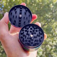 New Cartoon Pattern Zinc Alloy Metal Grinder, 4-Layer Manual Metal Smoking Pipe Grinder, Smoking Accessories, Hand Rolling Tools, Holiday Gifts, Birthday Presents - Green - View 6