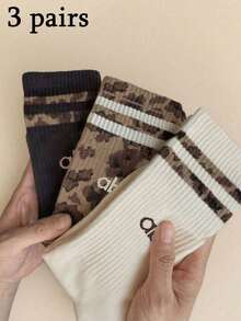 1/3/6双装女士豹纹条纹中筒袜，时尚经典舒适柔软透气，适合日常穿着，四季皆宜。 - 彩色 - 查看 9
