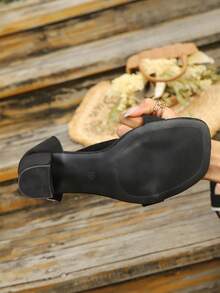 1 pereche de sandale cu toc înalt și vârf deschis, mărime plus, sandale cu toc gros și bareta la gleznă, stil nou, încrucișat, peep-toe - Negru - Vizualizare 6