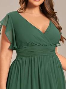 EVERPRETTY V-Neck Solid High Waist Pleated Green Bridesmaid Dress, Suitable For Spring/Summer Weddings, Parties, Graduations - Green - View 6