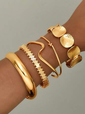 5pcs Vintage Exaggerated Luxury Geometric Design Wide Metal Gold Bangle Set, Suitable For Everyday Wear And Gifting