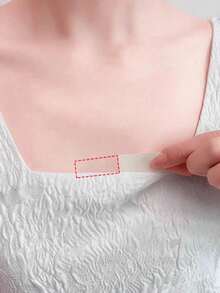 双面衣物胶带 - 防水、防汗、低致敏性自粘胶带，确保牢固贴合，穿着舒适，适用于连衣裙、衬衫、吊带背心等。 - 彩色 - 查看 4