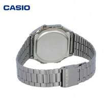 Casio 卡西欧男女通用数字运动手表，38.6毫米黑色方形表盘，不锈钢表带，100米防水，石英数字显示，树脂玻璃表镜 A168WGG-1B - 均碼 - 查看 3