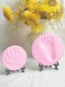 Option 1: (S Set = 1 Packung Druckmasse + 1 Halterung + 1 runde Form Größe S) / Option 2: (M Set = 1 Packung Druckmasse + 1 Halterung + 1 runde Form Größe M) Baby's 100. Tag / 1. Geburtstag Geschenk, Neugeborenen Wachstums Erinnerung, formbarer Ton zum Herstellen von Baby Handabdruck & Fußabdruck, Aufbewahrungston, S Form Durchmesser 9cm, M Form Durchmesser 12cm - Pink - Übersicht 5