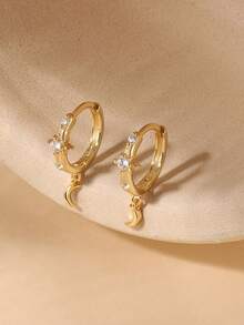 EleRunis 1 قطعة أقراط مطرزة من الفضة الإسترليني عيار 925 بتصميم غير متماثل لنجمة البحر والسمكة الذهبية، مناسبة للارتداء اليومي، الزفاف، الحفلات، الخطوبة، الأعياد، عيد الحب وغيرها من المناسبات