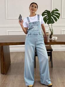 Livesso 斜插口袋牛仔背带裤（不含T恤） - 淺色水洗藍 - 查看 1