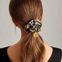 50pcs Honeycomb Bee Charms Enamel Rhinestone Alloy Honeybee Charms Pendants For DIY Necklace Earrings Bracelet ... - B099MX172V - View 6