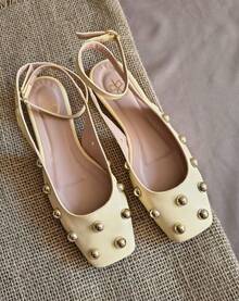 Sapatilha feminina confortável slingback bico quadrado amarelo manteiga com esferas