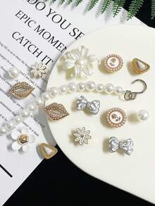 15pcs Fashion Shoe Flower Accessories, 6-Petal Flower Shoe Decor, Faux Pearl Shoe Chain, DIY Shoe Buckles, For Clogs, Sandals Decoration, Holiday Gift - White+Gold - View 5