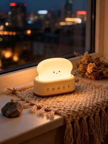 1pc Cute Bread Maker Tap Tap Night Light, Toast Shaped Soft Light Bedside Lamp, Healing Desktop Decor Ambient Light, Suitable For Bedroom Sleep Aid, Children's Room Decor, Desktop Ornament, Gift And Cozy Scenes