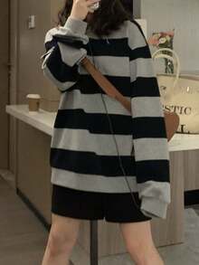 Sudadera vintage de manga larga a rayas para mujer, prenda de otoño, estilo ligero, corte holgado, cuello redondo estilo coreano. - Negro - Ver 4