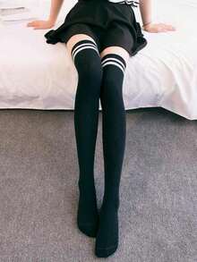 1/2/3双装女士针织过膝长袜，条纹紧身过膝长袜，保暖舒适，适合日常穿着、角色扮演、Y2K风格等场合。 - 黑與白 - 查看 7