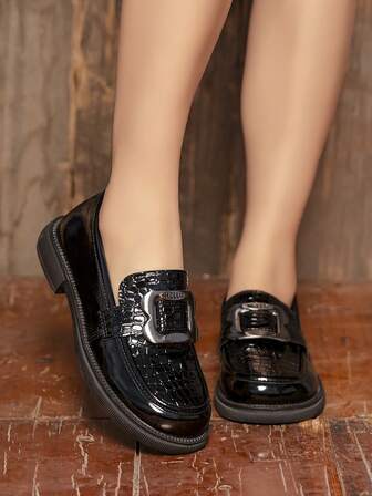 Preppy Style Women's Leather Loafers, Chic Office/Commute Shoes With Crocodile Embossed Patent Leather, Comfortable Low Heel, Metal Decor Slip-On Shoes