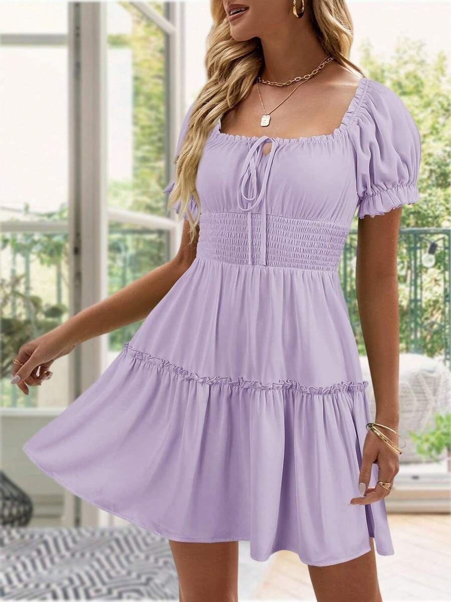 Vestido corto de verano con escote cuadrado, mangas cortas y volantes, estilo boho floral y smock para mujer - Púrpura malva - Ver 1