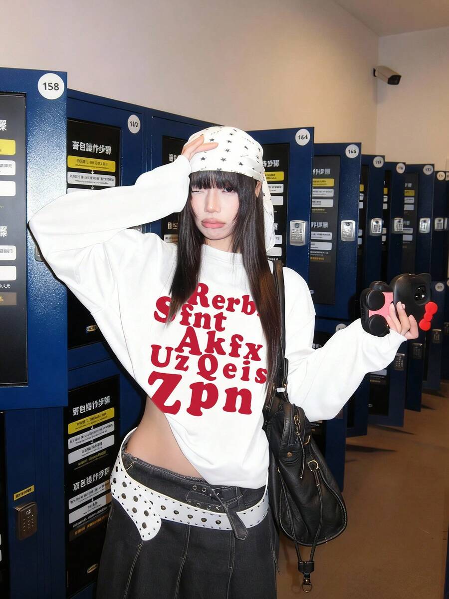 红色字母印花长袖T恤，女士休闲街头风宽松纯棉上衣，秋季款 - 白色 - 查看 1