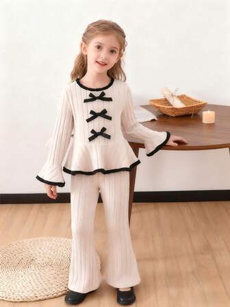 Girls' Round Neck Sweet Ribbed Fabric Bow Decor Flare Sleeve Top + Flare Leg Pants Soft & Skin-Friendly Casual Elegant Princess Style 2 Pieces Set, Autumn/Winter