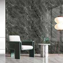 1 卷豪华大理石纹自粘壁纸，防水、防潮、防油、易清洁、无缝图案匹配，适用于客厅、卧室、浴室、厨房和楼梯，墙面装饰 | 无缝墙面设计 | 防水壁纸 - 深灰色 - 查看 2