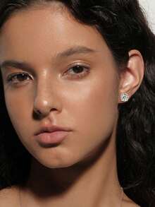 XUJIA 1 Pair 2.0 Carat/4.0 Carat Moissanite Stud Earrings, 925 Sterling Silver, 6.5mm/8mm, 1 Carat*2pcs/2 Carat*2pcs, D Color VVS1 Clarity Round Cut Moissanite Earrings, Women's Jewelry, Anniversary, Birthday, Christmas Gift - 金黃色 - 查看 7