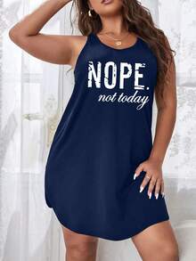 大码女士睡裙 - 舒适时尚的字母印花，圆领，弧形下摆细肩带设计 - 居家休闲和睡眠的理想之选 - 藏蓝色 - 查看 3