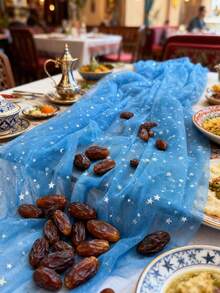 1 tấm rèm voan màu xanh dương với họa tiết sao và trăng bạc, khăn trải bàn voan sao xanh dương, khăn trải bàn lưới thanh lịch, khăn trải bàn voan bầu trời sao lãng mạn, vật trang trí trung tâm lấp lánh, trang trí bàn tiệc ngày lễ, bày trí bàn ăn lễ hội, trang trí không khí lễ hội, trưng bày tiệc tại nhà, sắp xếp bữa tối kỷ niệm ngày cưới, trang trí bàn ăn nhà hàng, vải trang trí cho bữa tiệc. - Nhiều màu - Xem 4