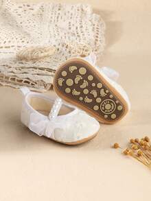 1 đôi giày công chúa đế bằng chống trượt, trang trí ren và ngọc trai cho bé gái, thích hợp cho mùa xuân và mùa thu. - trắng - Xem 10