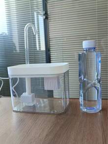 1个自动宠物饮水器，适用于猫狗