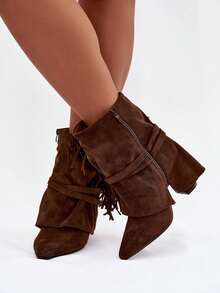 优雅女士麂皮绒质感粗跟踝靴，饰有流苏和金色搭扣，棕色、黑色、米色可选 - 駝色 - 查看 10